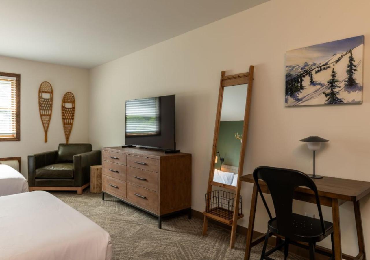 Lodge At Schroon Lake Экстерьер фото