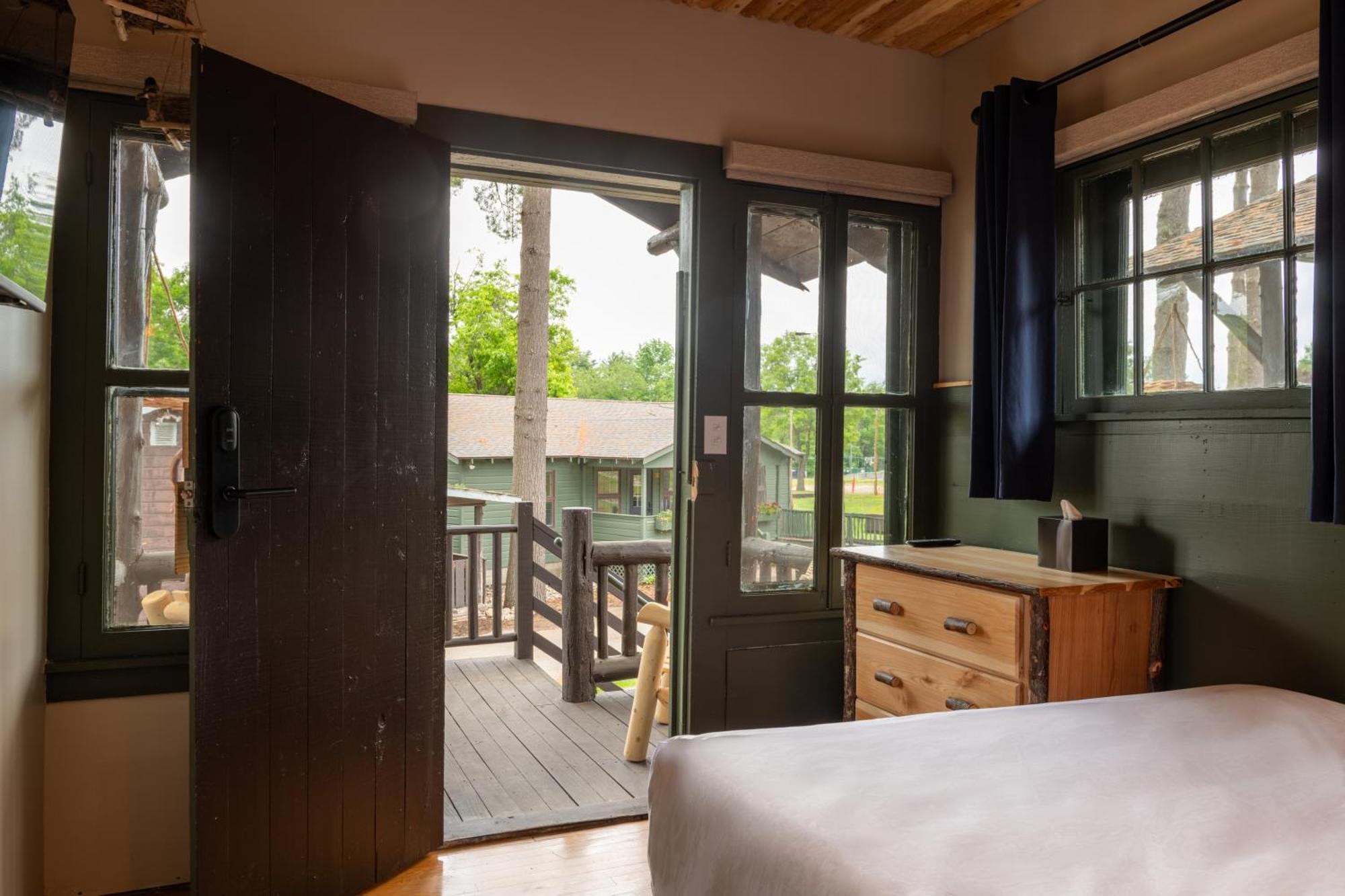 Lodge At Schroon Lake Экстерьер фото